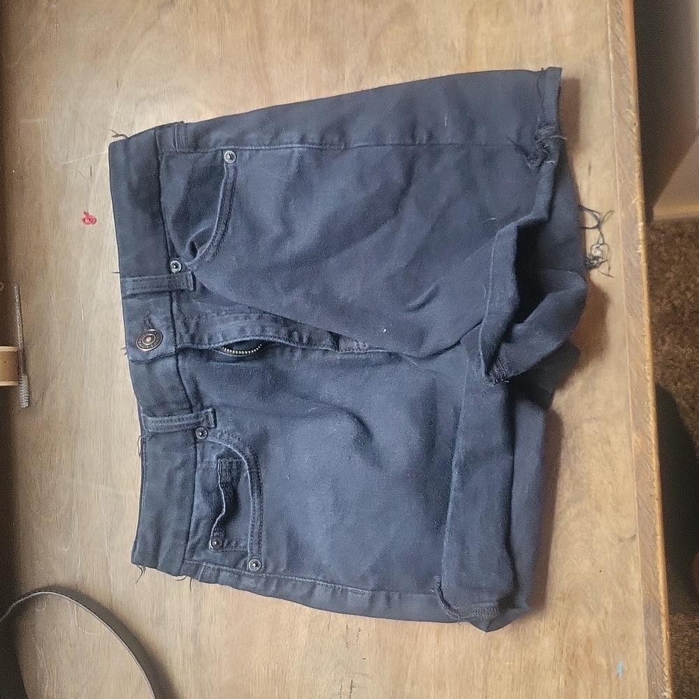 Black American eagle jean shorts